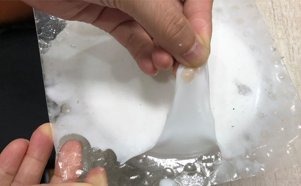 怎么清除還沒有固化的模具硅膠 ？