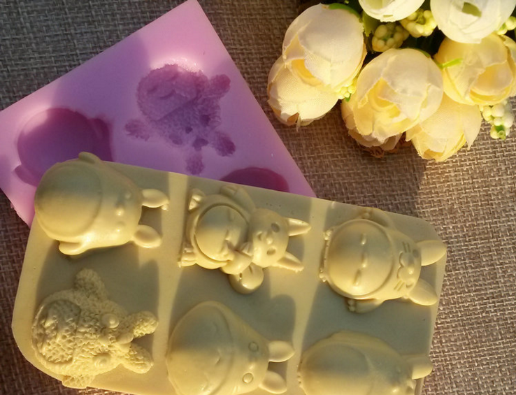 液態硅膠產品有溢料怎么解決 ？