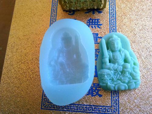 硅膠工藝品的魅力，時尚與實用的完美結(jié)合